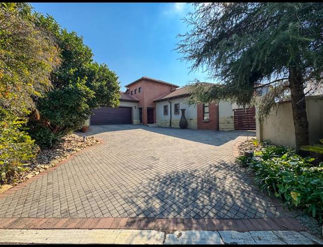 3 BEDROOM HOUSE FOR SALE IN MIDLANDS ESTATE